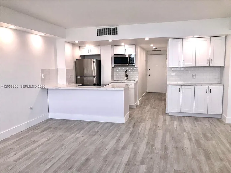 905 Brickell Bay Dr #2029 — Photo 19