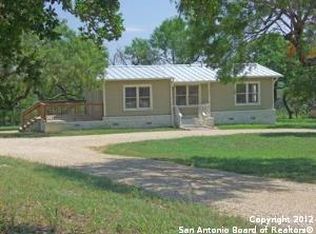1046 County Road 4511, Hondo, TX 78861