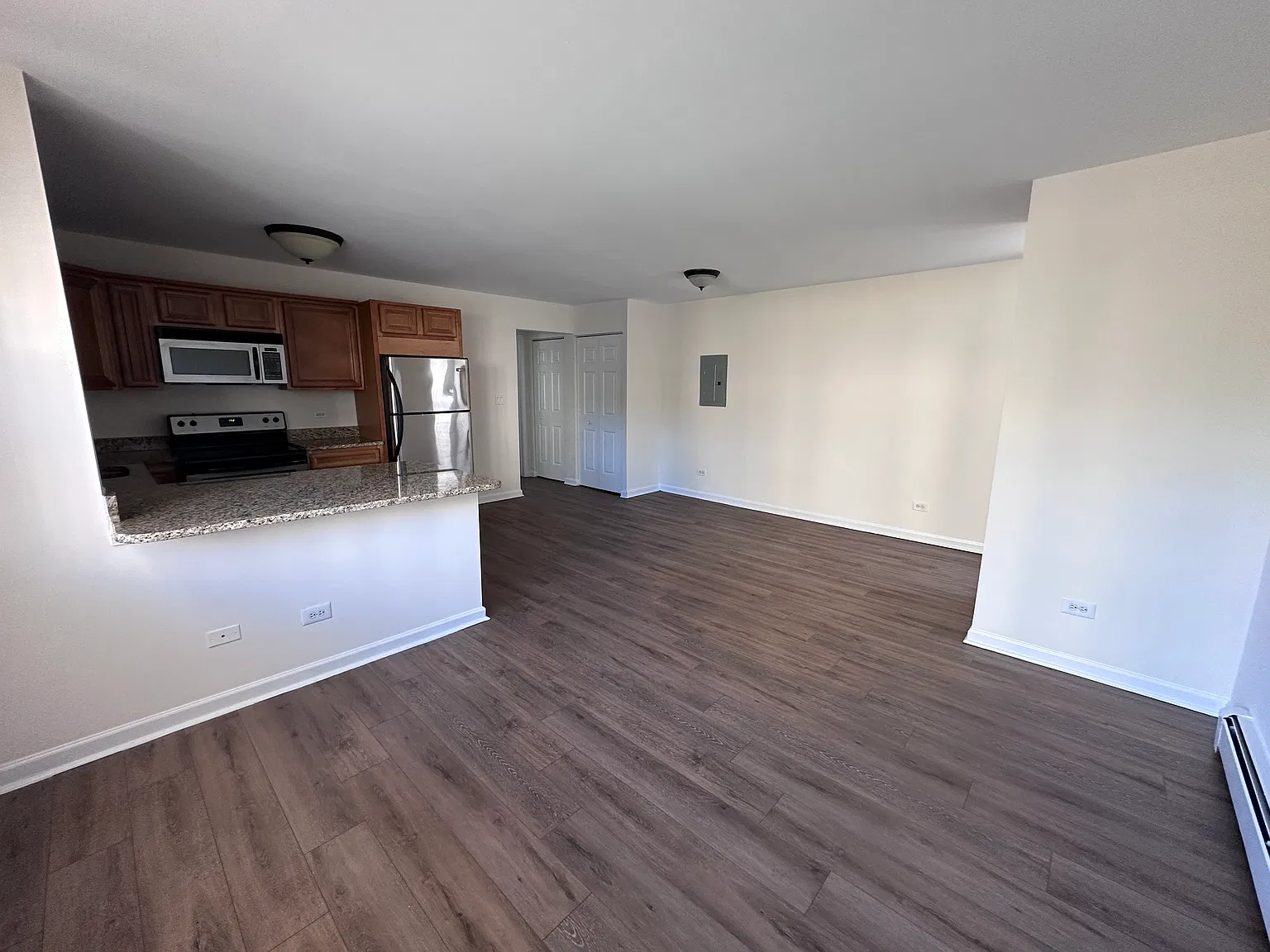 1 bed, 600 sqft, $1,400 — Photo 4