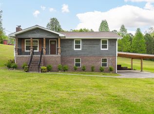 4120 Village Dr, Cohutta, GA 30710