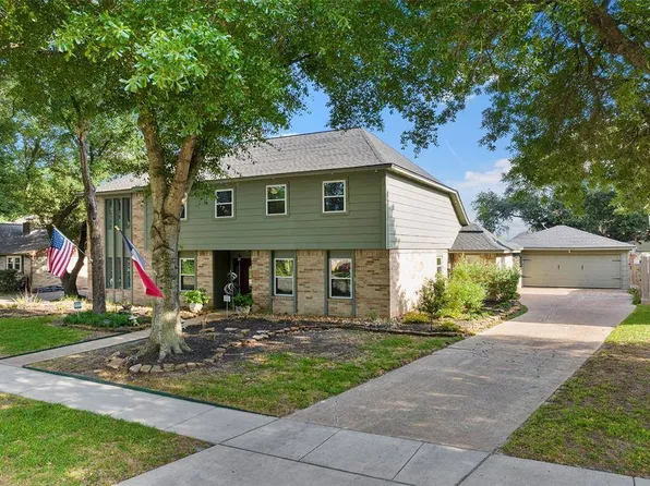 16229 Singapore Ln, Jersey Village, TX 77040