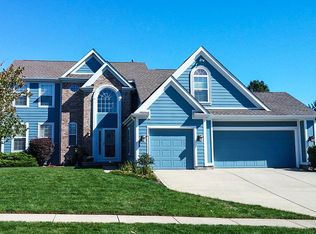 10731 Blue Spruce Dr, Fishers, IN