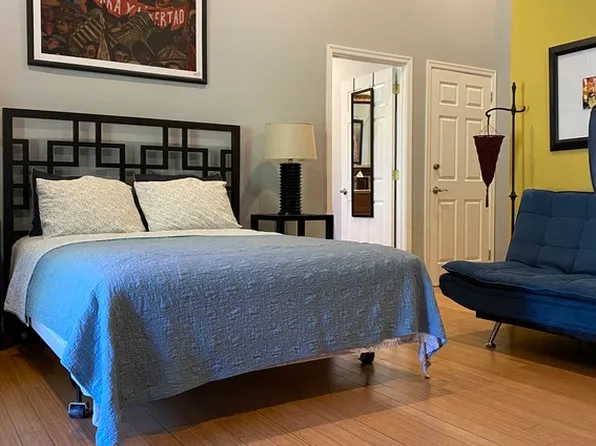 (undisclosed Address), North Hollywood, CA 91606