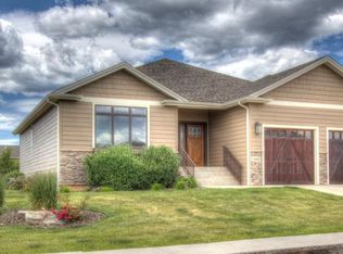 6913 Porthcawl Ct, Rapid City, SD 57702