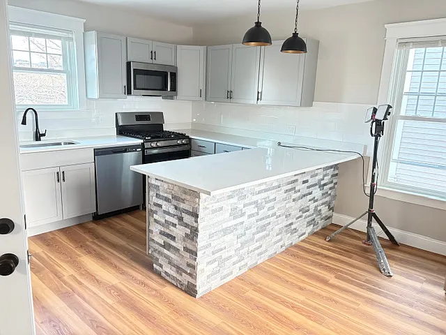 936 S Main St #2 — Photo 7