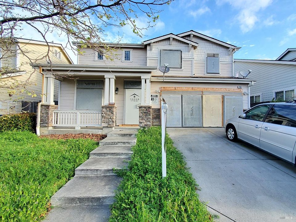 1st image of 208 Golden Brook Lane