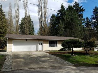 110 Lowrane Dr, Kelso, WA 98626