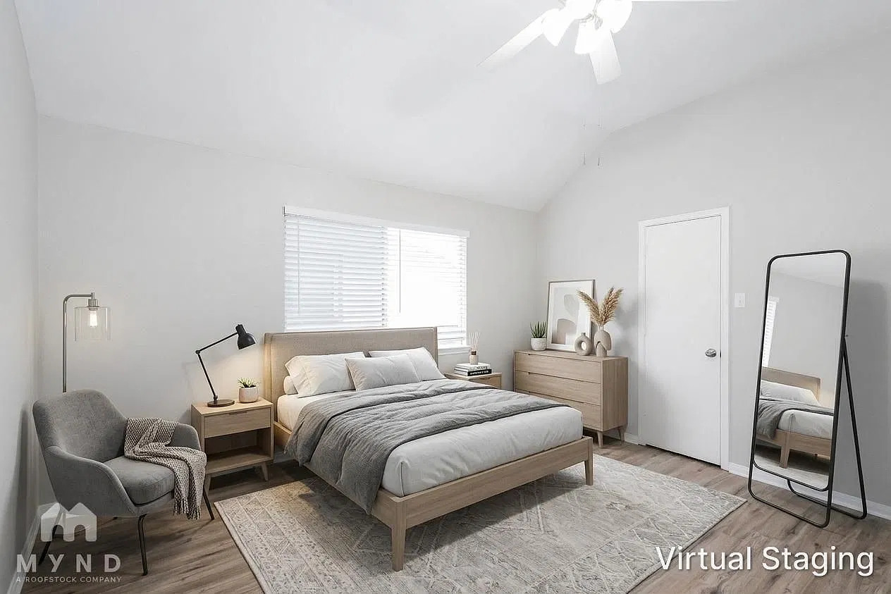 3 bed, 2.5 bath, 1858 sqft, $2,295 — Photo 4