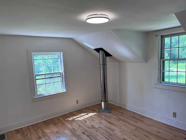 185 Level Green Rd — Photo 6