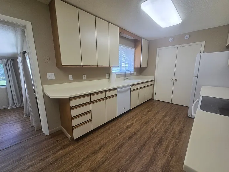 3520 Kenyon Dr — Photo 38