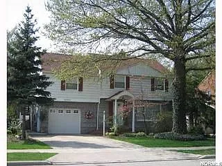 4844 Edsal Dr photo 1