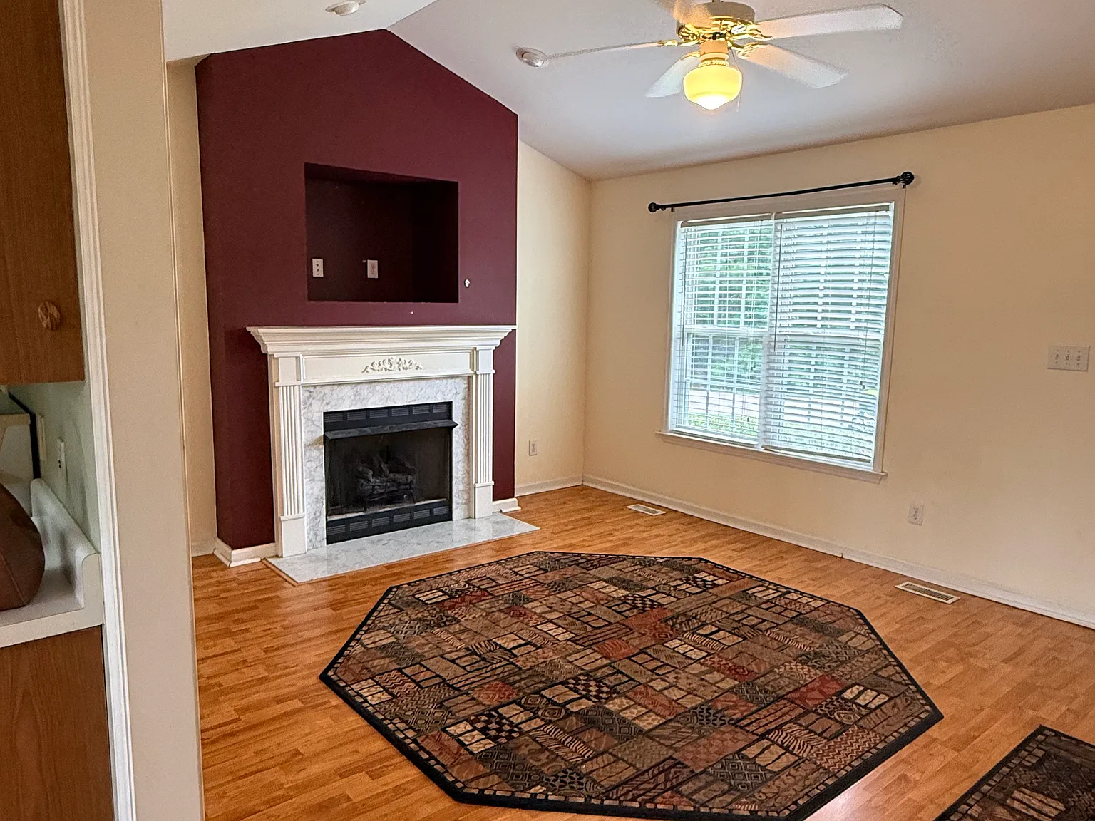 2 bed, 1038 sqft, $1,500 — Photo 2