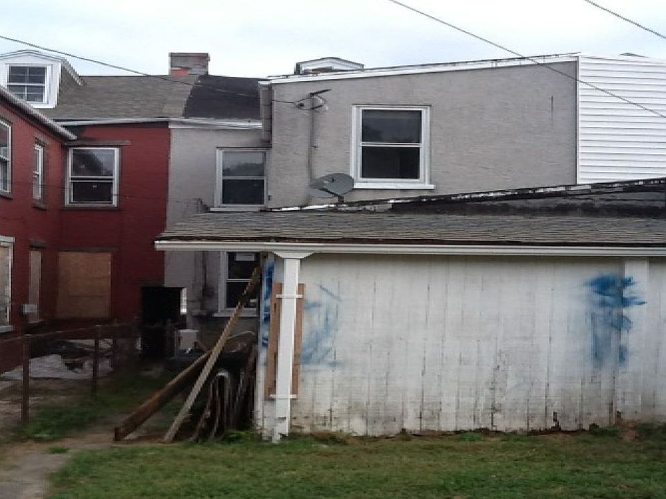 2nd image of 914 Oley St