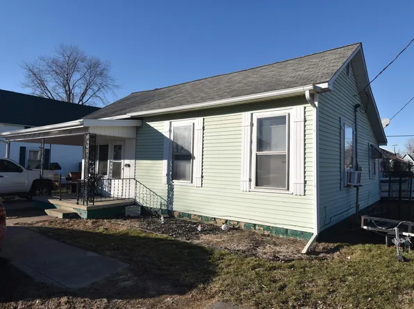 108 E 2nd St, Michigantown, IN 46057