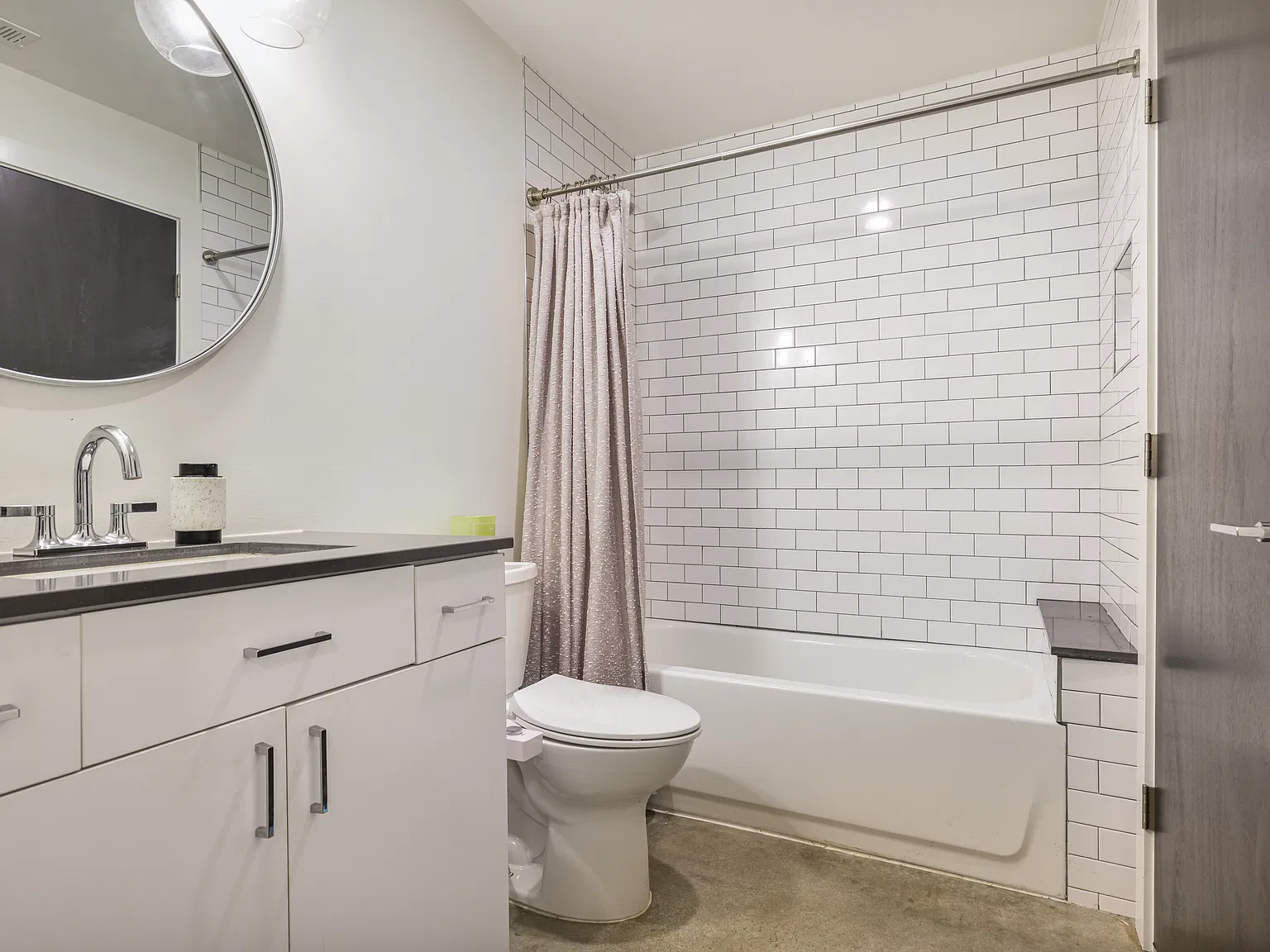 1 bed, 685 sqft, $1,800 — Photo 4