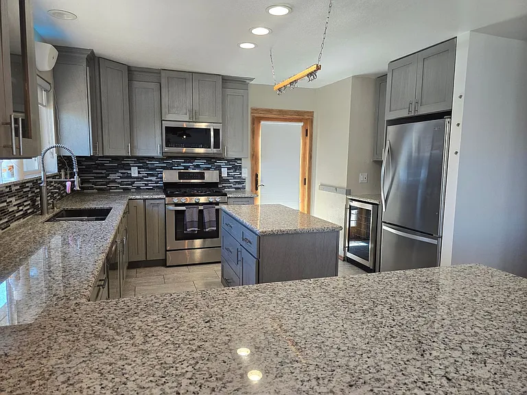 3525 Ashfork Dr — Photo 7