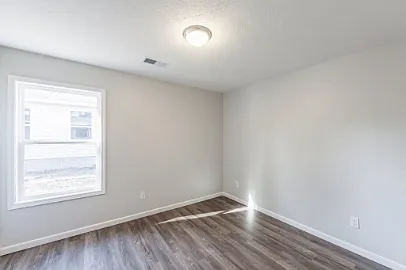 121 Saint George Ave — Photo 14