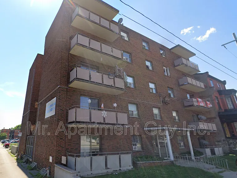 37 Wellington St S #3D — Photo 13