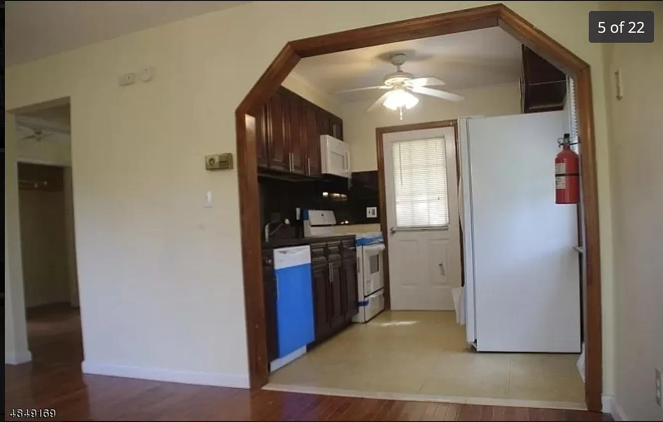 4 bed, 1652 sqft, $2,950 — Photo 4