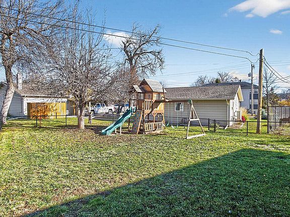 2nd image of 3810 Minnekahta Dr