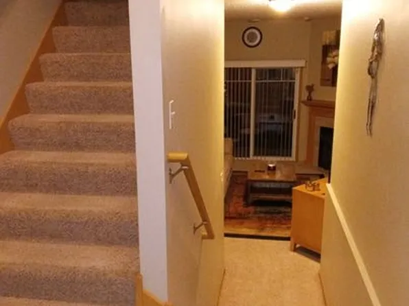 5069 Everest Ln N, Plymouth, MN 55446