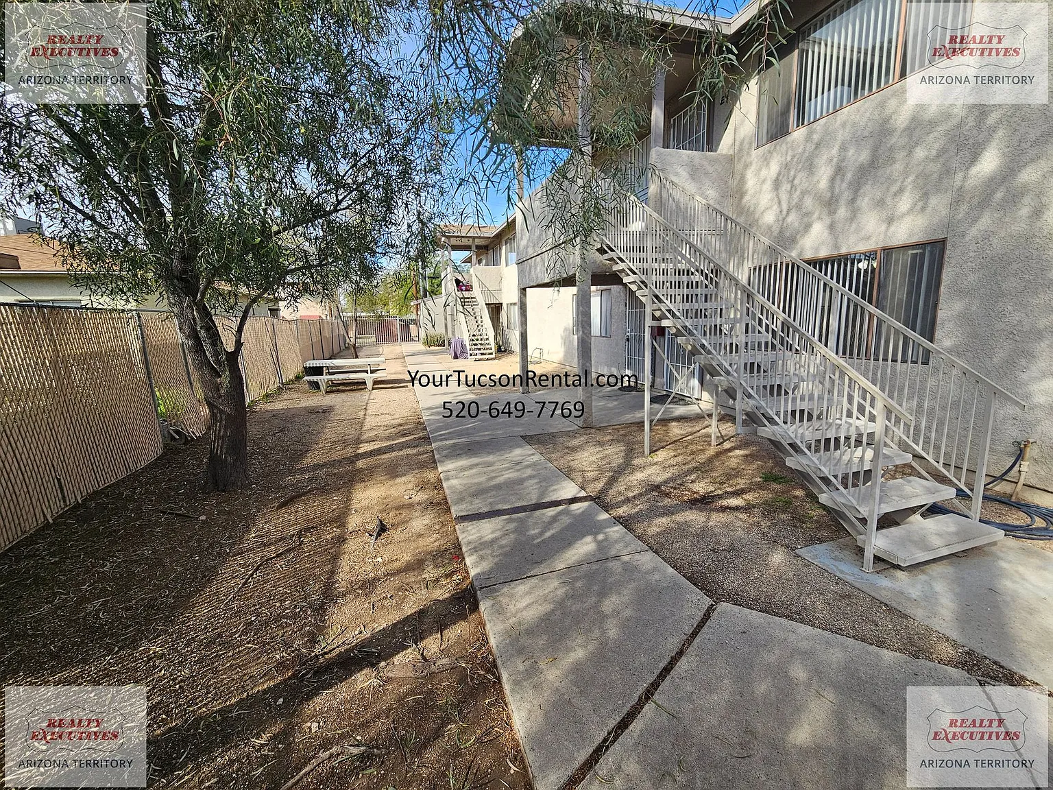 916 S 4th Avenue - Casitas Del Oeste — Photo 1