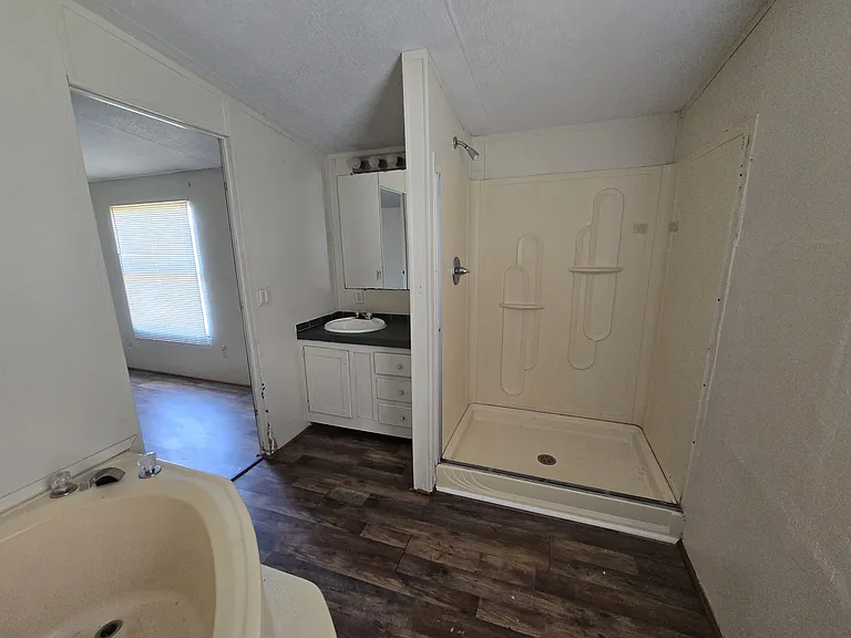 Oak Creek Estates MHC — Photo 42