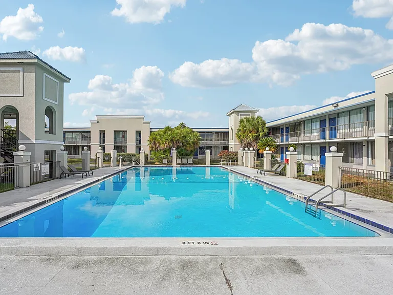 Stayable Lakeland — Photo 16