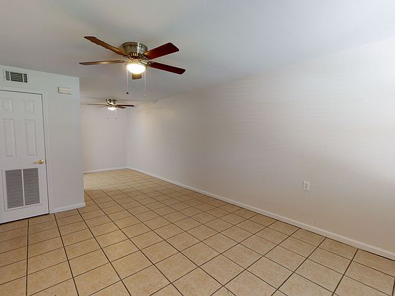 5th image of 1955 Keathley Dr #14