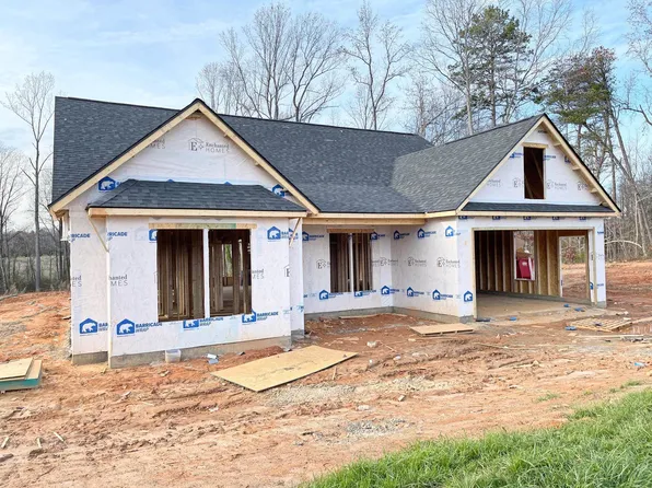1141 Caldwell Rd, Campobello, SC 29322