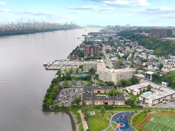 1111 River Road image 24 of 32