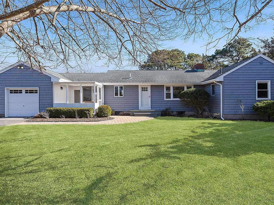 1st image of 25 Hampton Harbor Lane