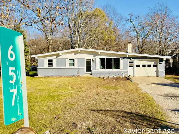 657 Anderson Ave, Holland, MI 49423