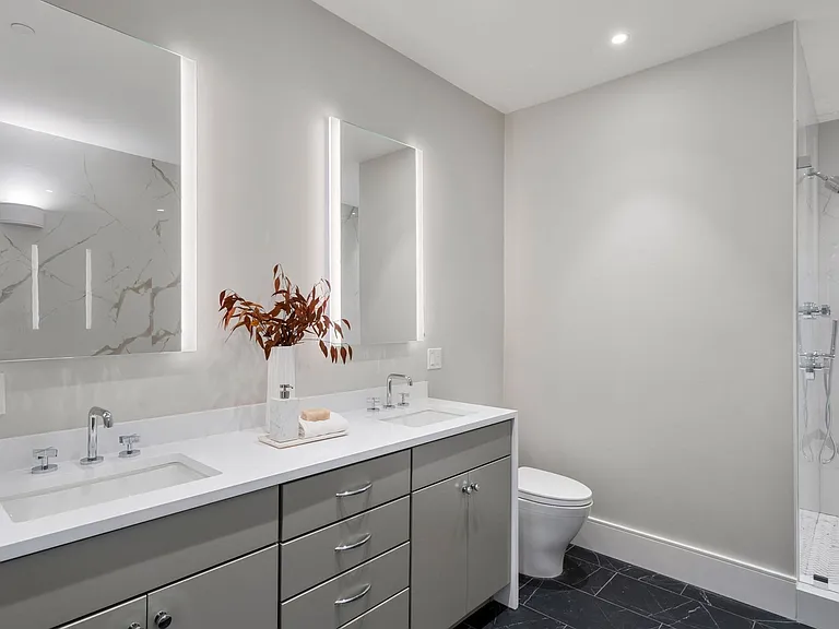4 Knowles St #4 — Photo 2