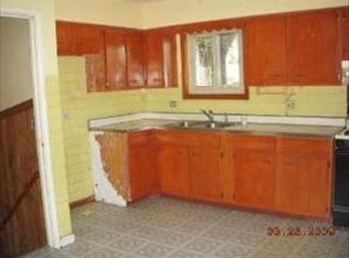 107 W Byron Ave, Addison, IL 60101