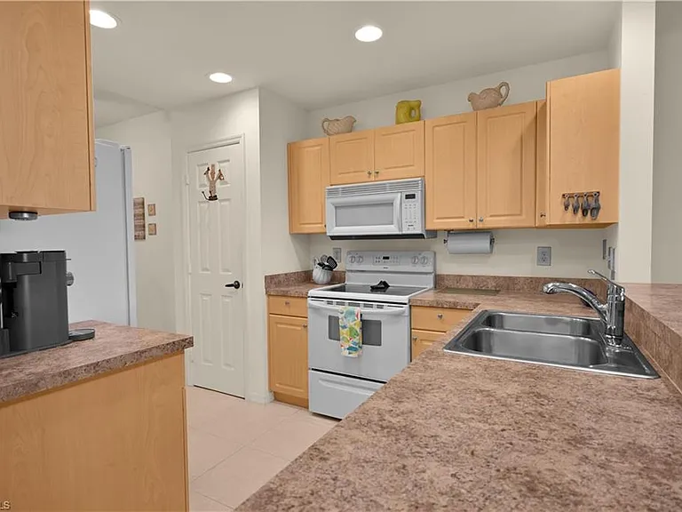 15979 Mandolin Bay Dr #202 — Photo 14