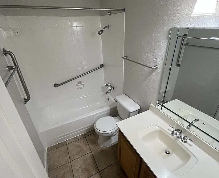 Le Montreaux Apartments — Photo 51