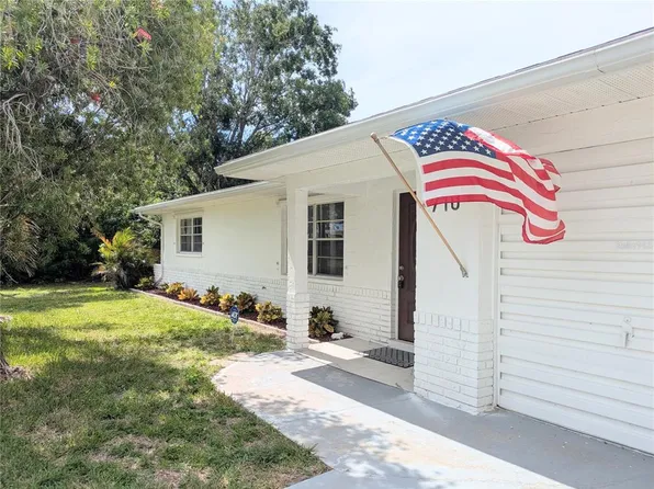 710 Aqui Esta Dr, Punta Gorda, FL 33950