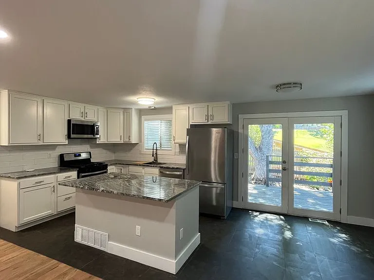 4470 W 109th Pl — Photo 2
