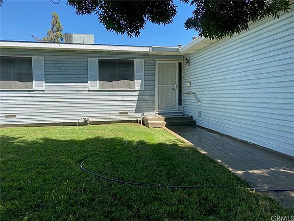 3rd image of 3314 Dakota St