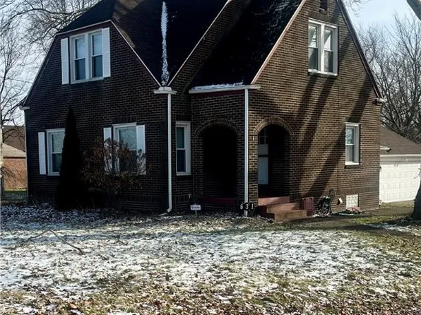 631 Coitsville Rd, Campbell, OH 44405