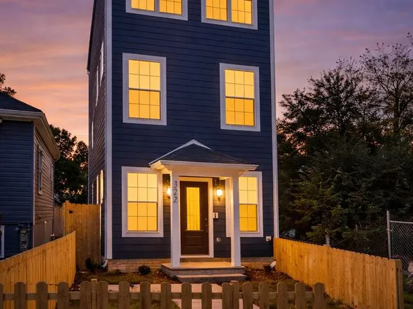 322 56th St NE, Washington, DC 20019