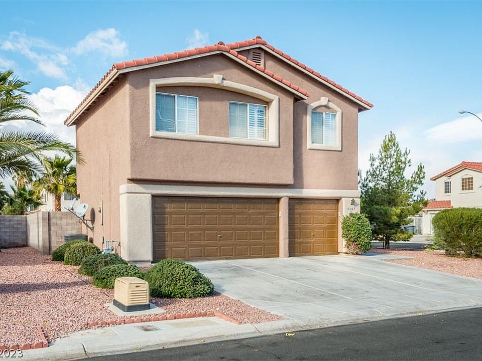 1st image of 9467 Royal Desert St