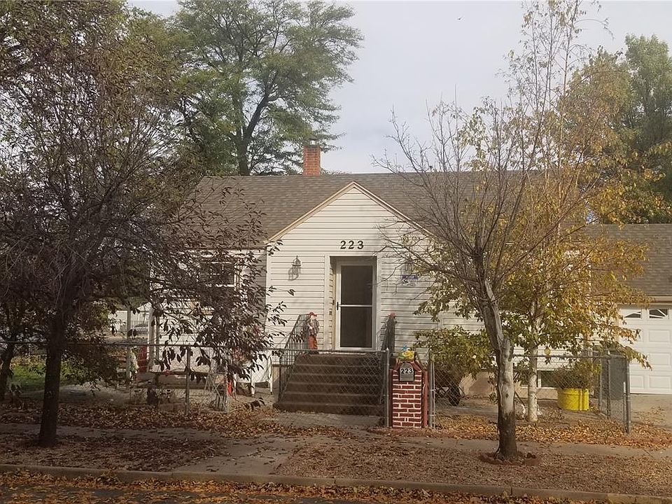 1st image of 223 Eaton St