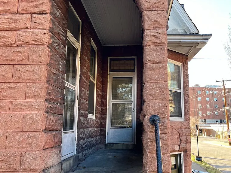2102 Maryland Ave — Photo 34