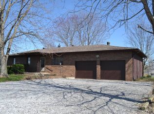 2303 Terrace Rd, Grayville, IL 62844