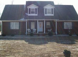 915 Rowland Rd, Camden, TN 38320