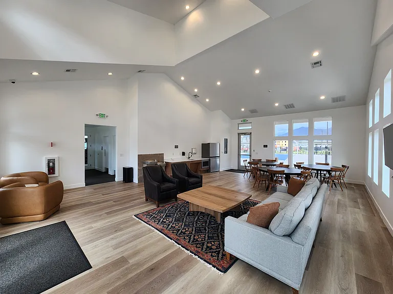 4735 S Alder Dr #F204 — Photo 27