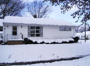 1871 Java Ave, Akron, OH 44305