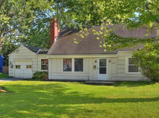 31025 Bexley Dr, Bay Village, OH